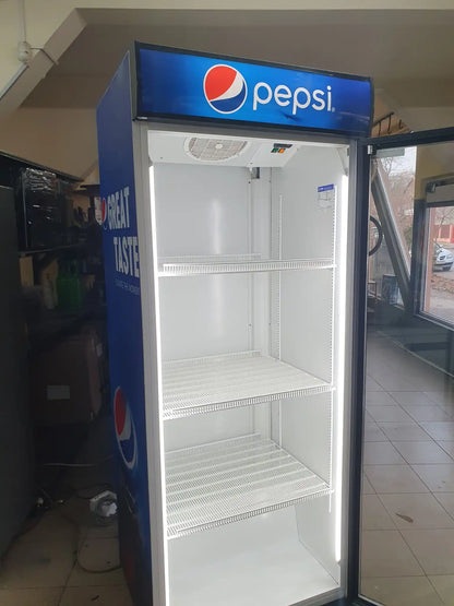 Vitrină frigorifică pentru băuturi, 85cm lățime, panou comandă digital, iluminare LED